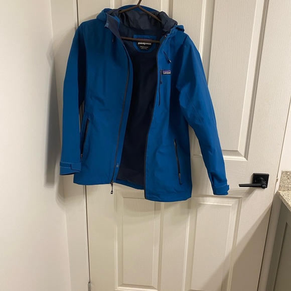 Patagonia Shell - Picture 2 of 5